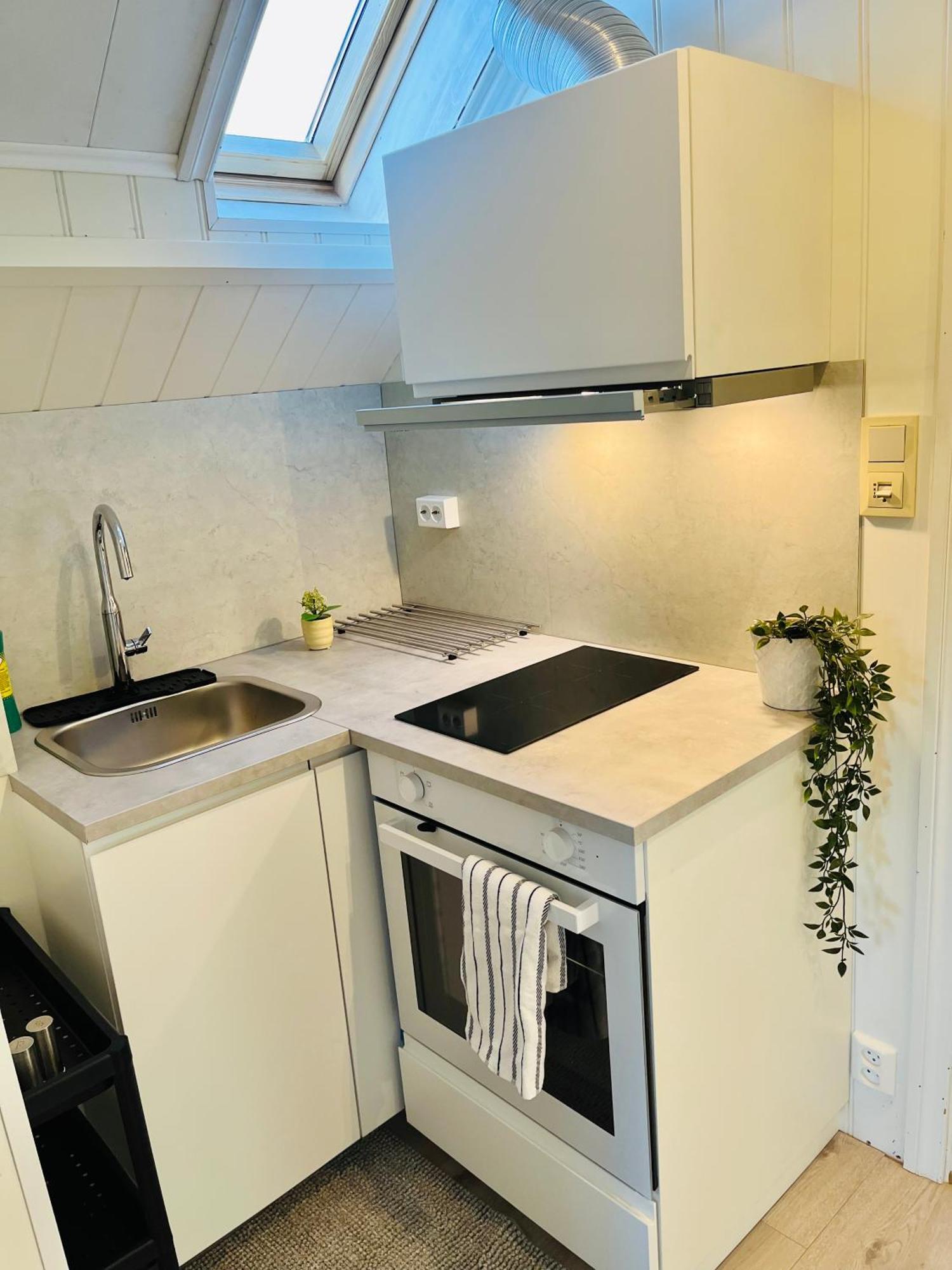 A Beautiful 3-Bedroom Apartment With Stunning Views And Free Parking Берген Экстерьер фото